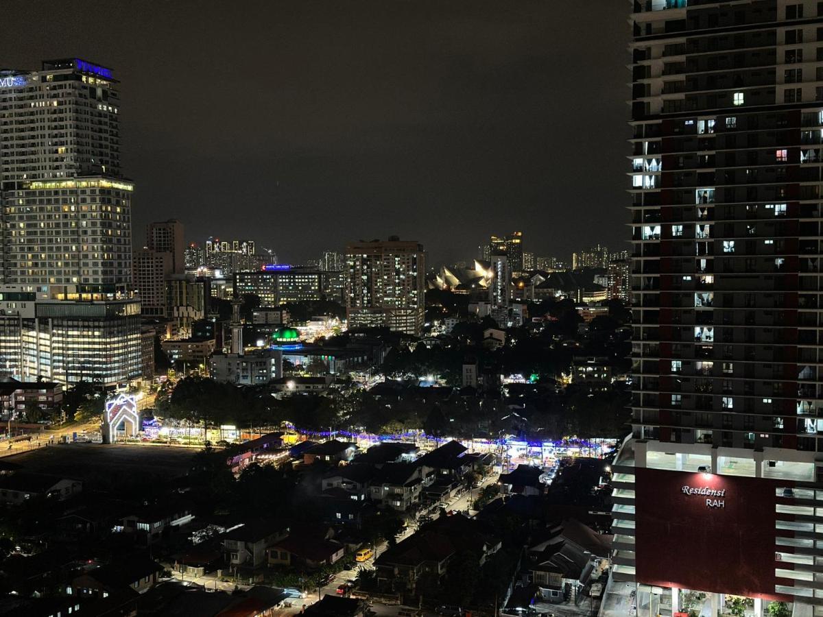 Summer Suites Klcc By Purple Orchid Kuala Lumpur Dış mekan fotoğraf