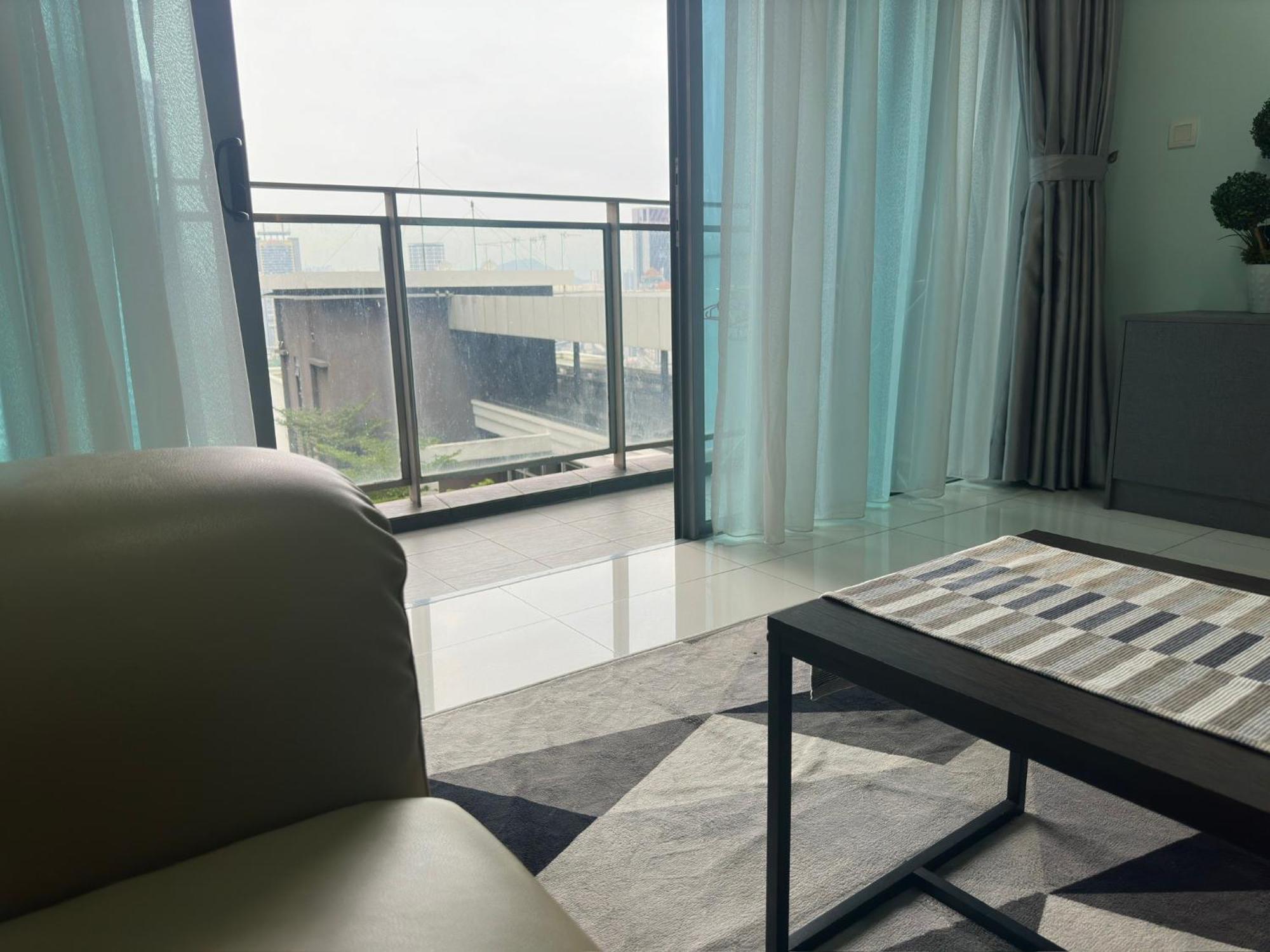 Summer Suites Klcc By Purple Orchid Kuala Lumpur Dış mekan fotoğraf