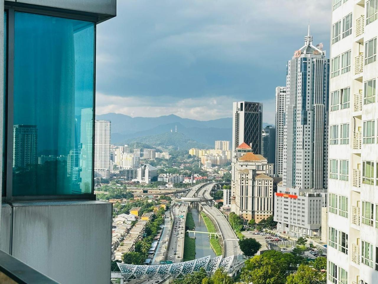 Summer Suites Klcc By Purple Orchid Kuala Lumpur Dış mekan fotoğraf